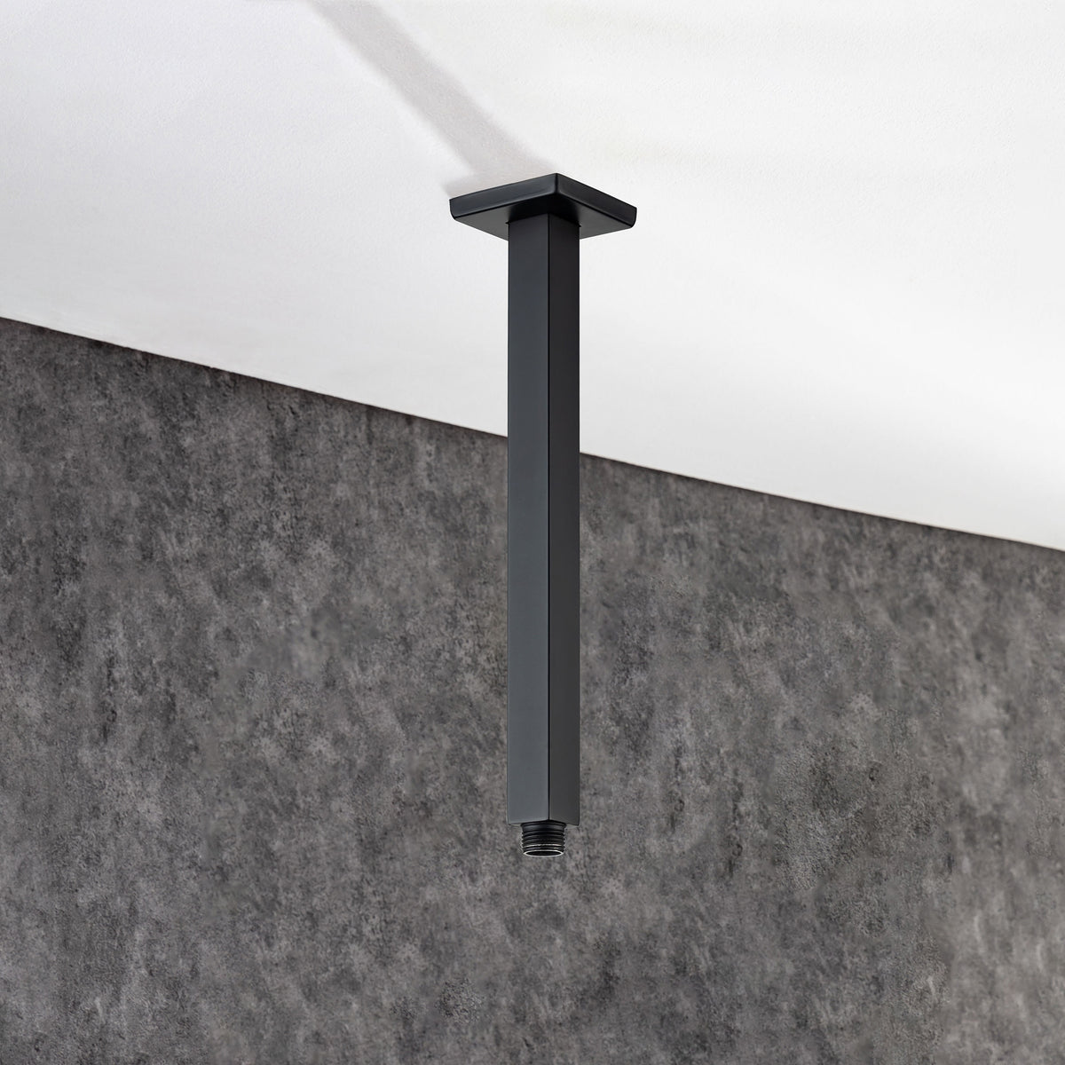 Bras de douche de plafond de forme carrée de 8 po avec bride L3-8