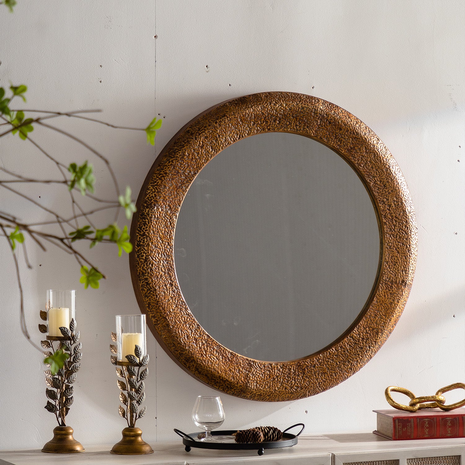 31.3 in. Hammered Gold Round Wall Mirror, Iron Frame Decorative Accent Mirror with MDF Backing for Living Room, Bedroom & Entryway