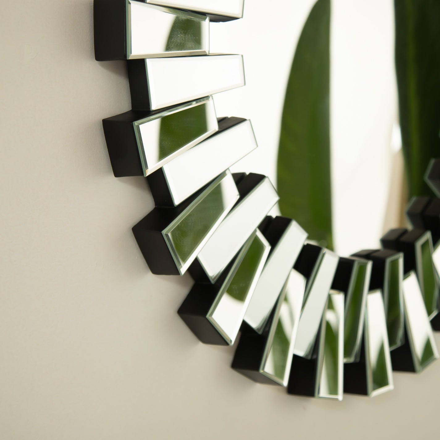 32 in. Modern Irregular Round PU Wall Mirror, Decorative Accent Mirror for Bathroom, Bedroom, Living Room, Hallway & Entryway