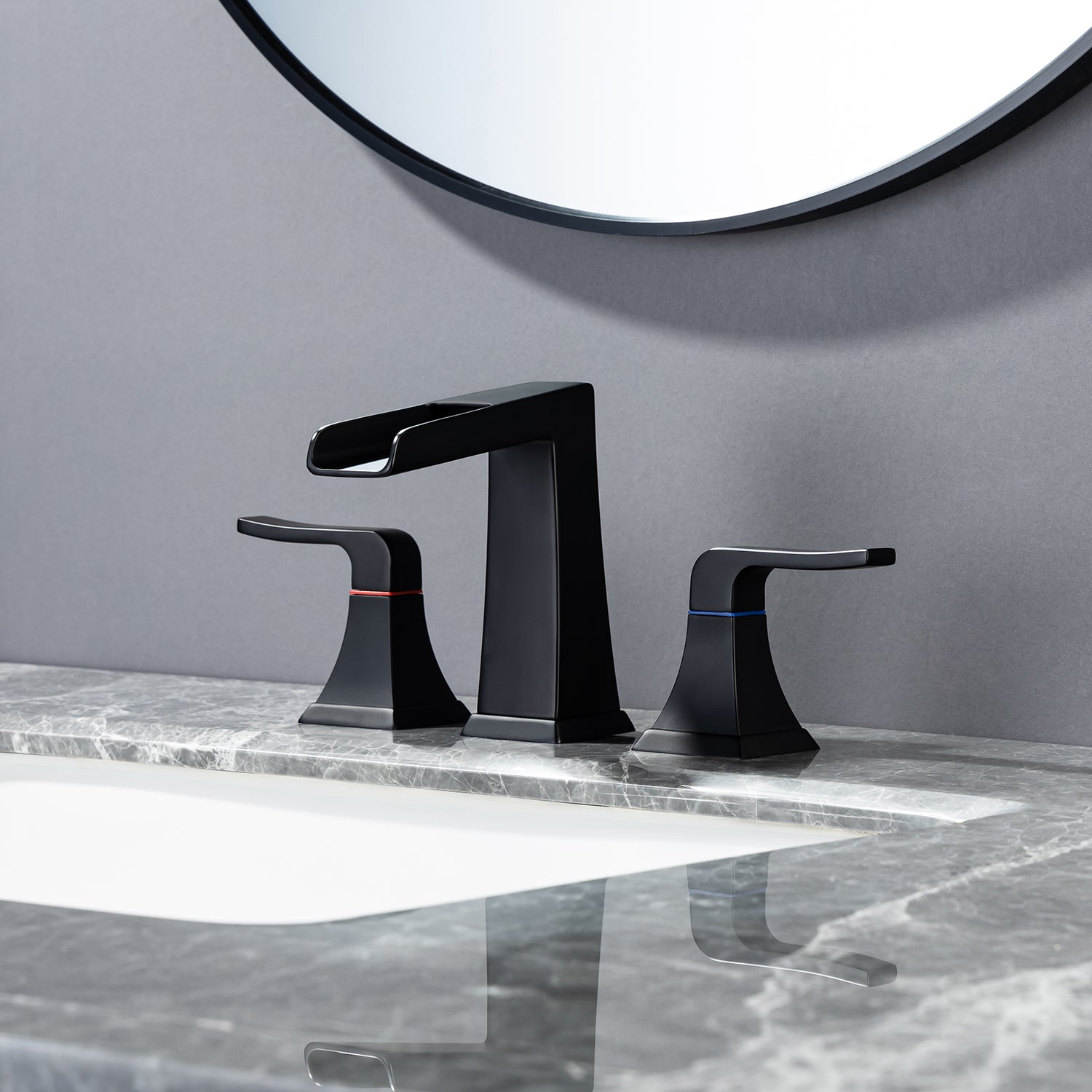 2-Handle Widespread Bathroom Faucet with Drain Assembly (S83002)