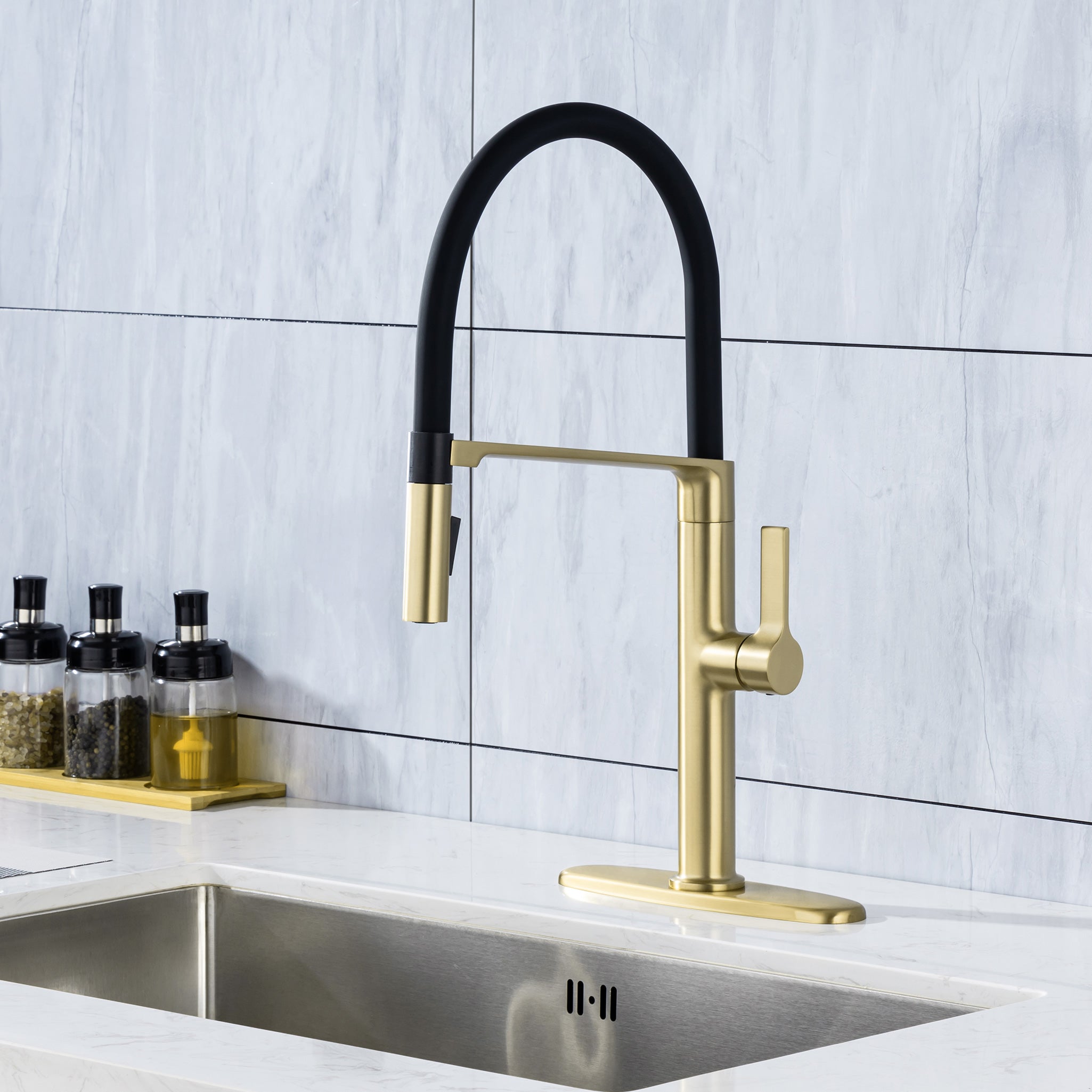 Single-Handle Pull-Down Kitchen Faucet