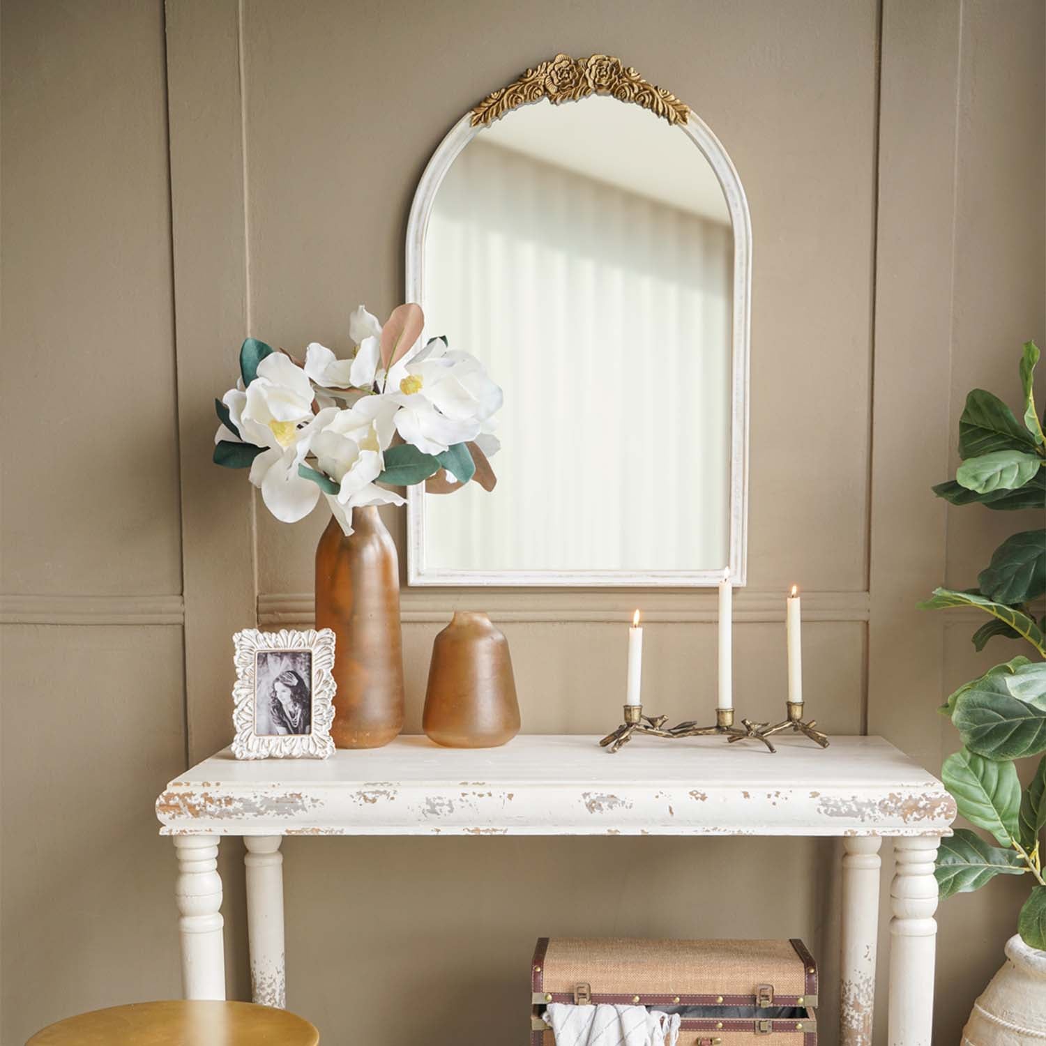 23.8 in. x 35.9 in. Distressed Antique White & Gold Arched Wall Mirror, Ornate Floral Crest MDF Frame Decorative Mirror for Bedroom, Living Room & Entryway