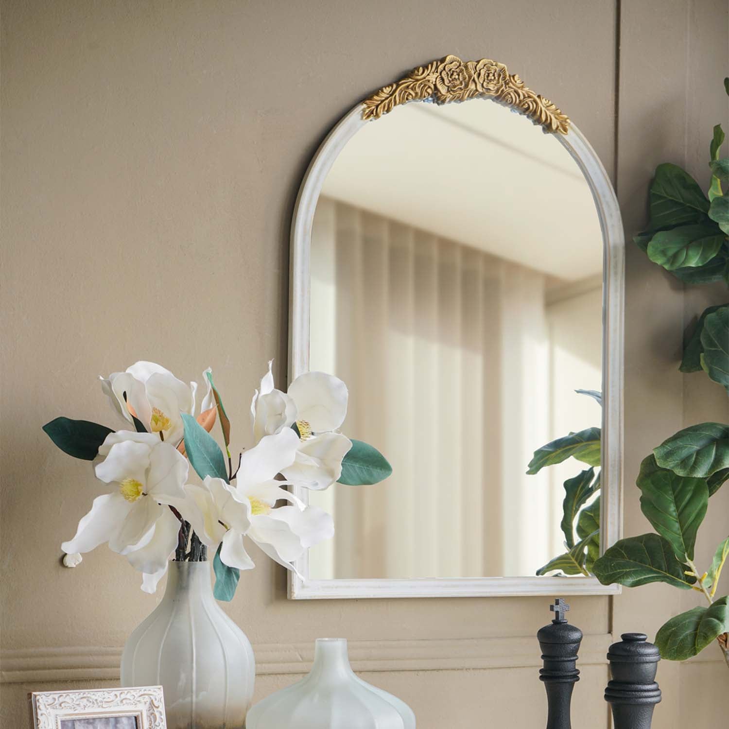 23.8 in. x 35.9 in. Distressed Antique White & Gold Arched Wall Mirror, Ornate Floral Crest MDF Frame Decorative Mirror for Bedroom, Living Room & Entryway