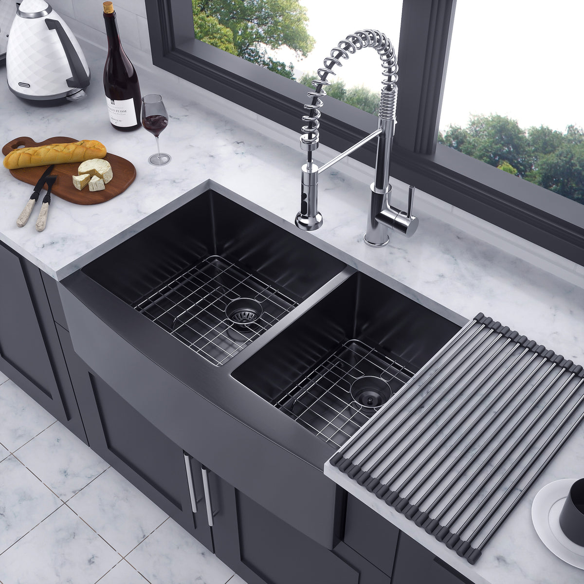 Farmhouse Apron-Front Double Bowl Kitchen Sink, Matte Black