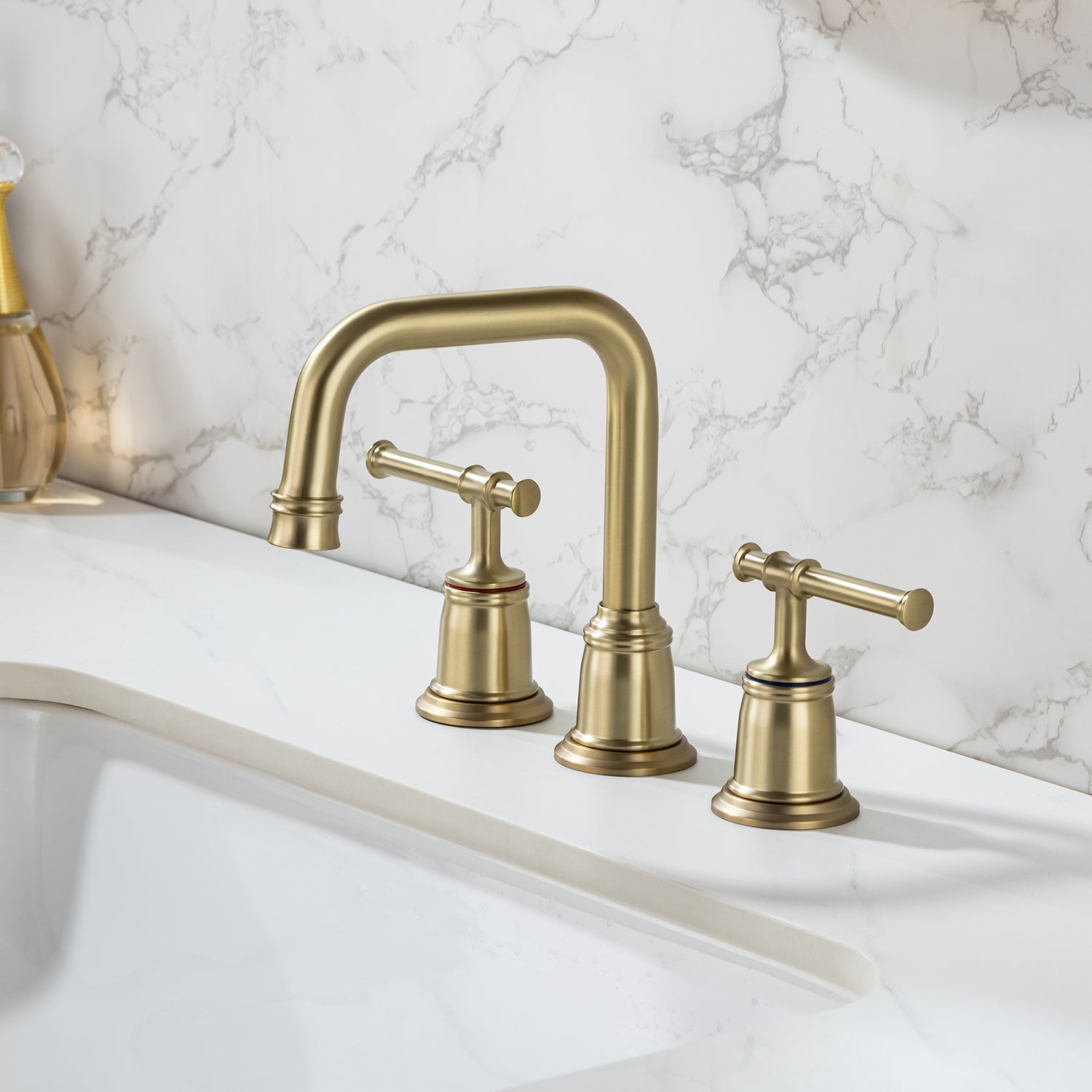 2-Handle Widespread Bathroom Faucet with Drain Assembly (S83008)