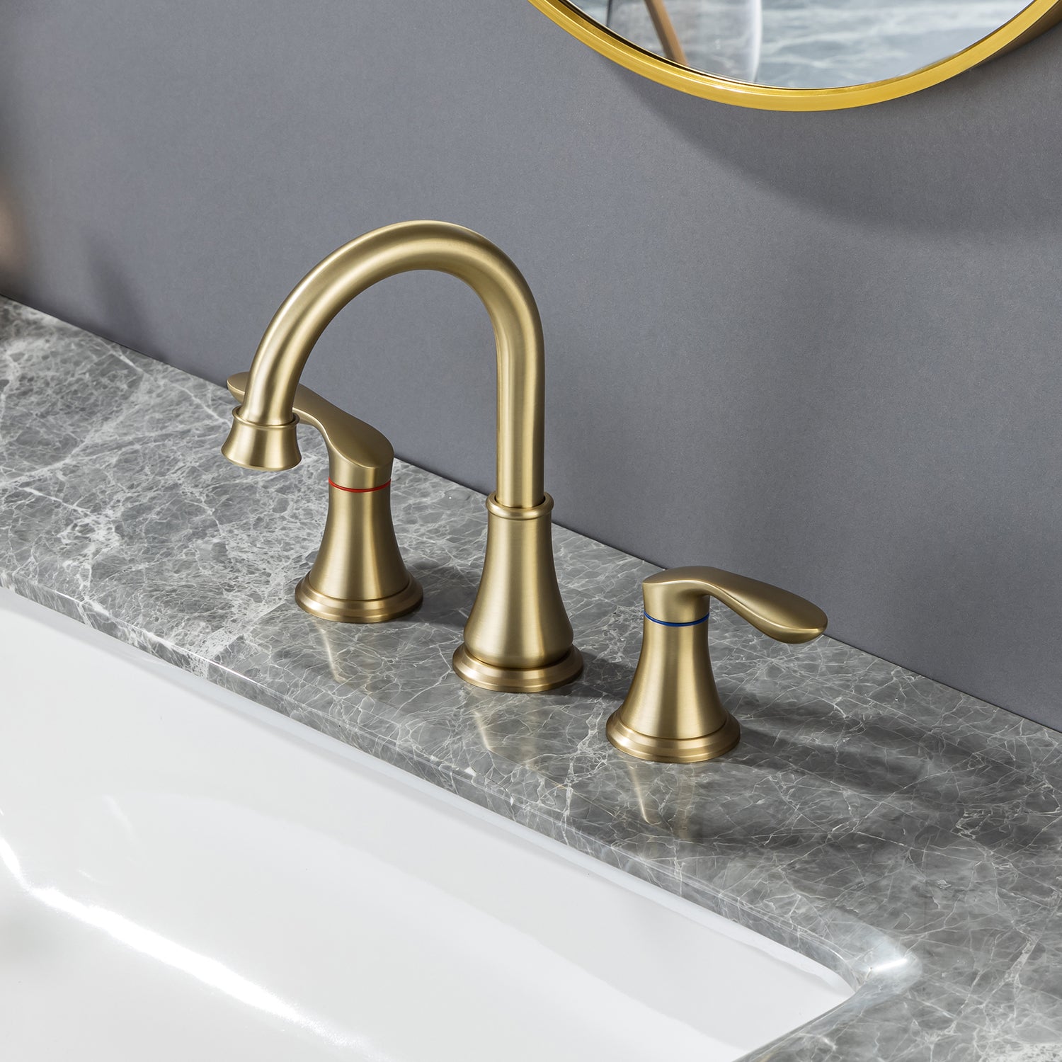 2-Handle Widespread Bathroom Faucet with Drain Assembly